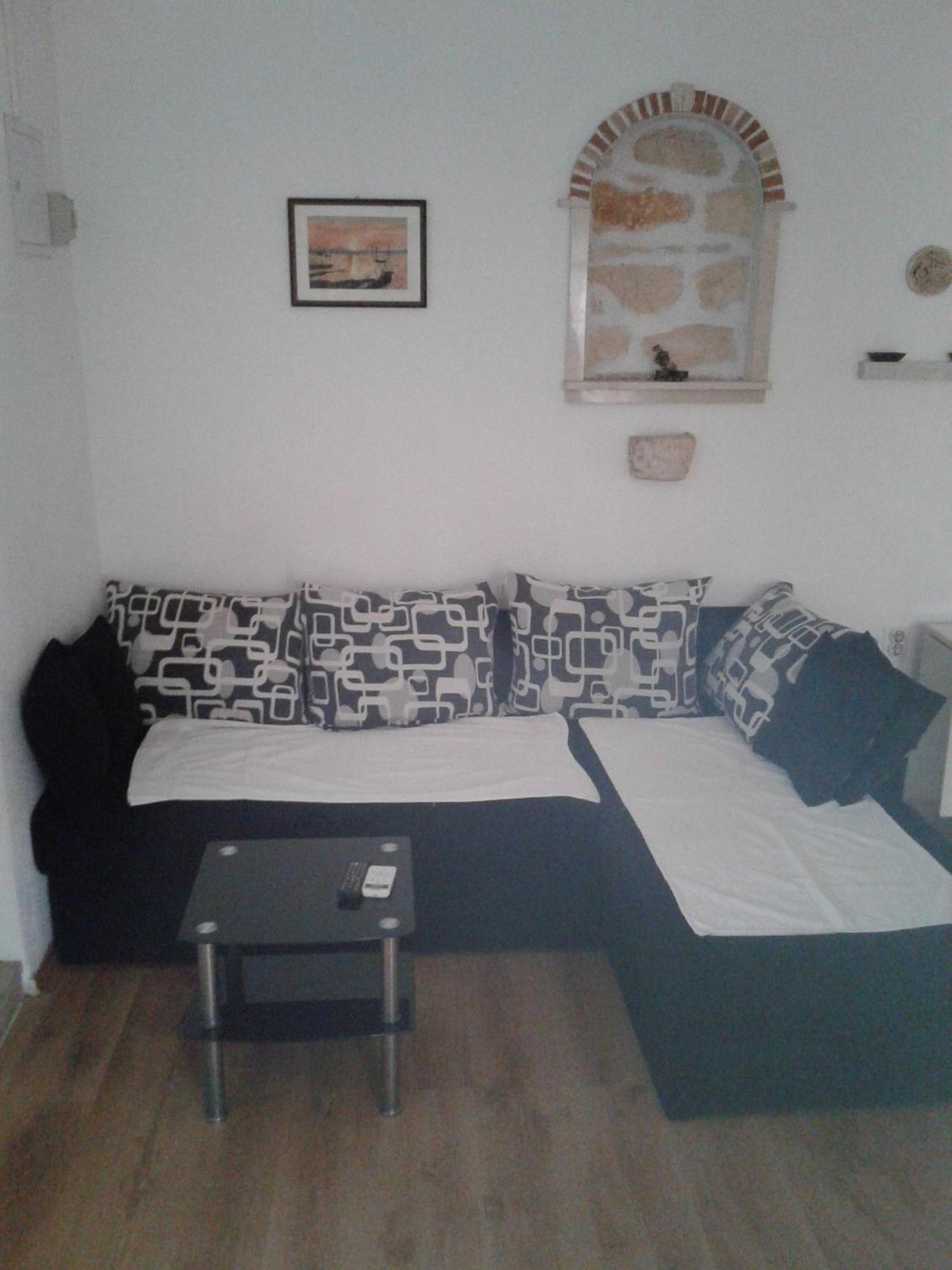 Metti Apartments 1 Kmeti מראה חיצוני תמונה
